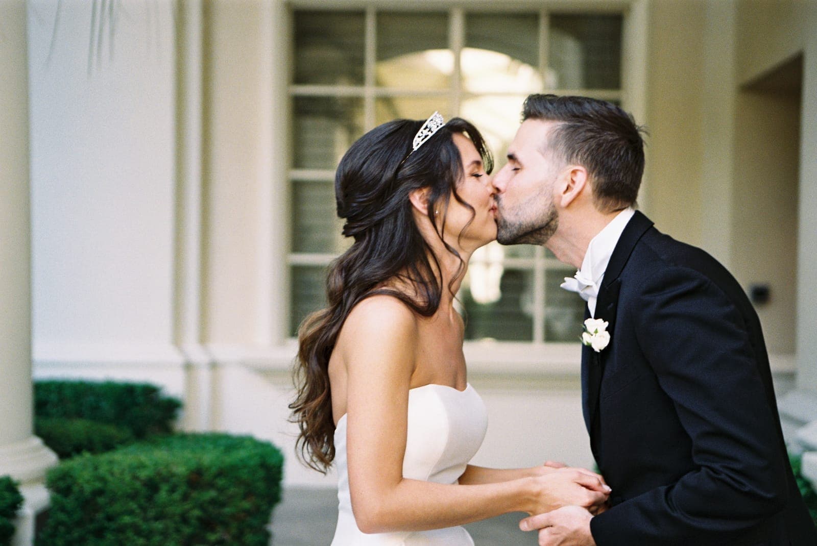 Alexandra & Christopher at the Four Seasons, photo 3