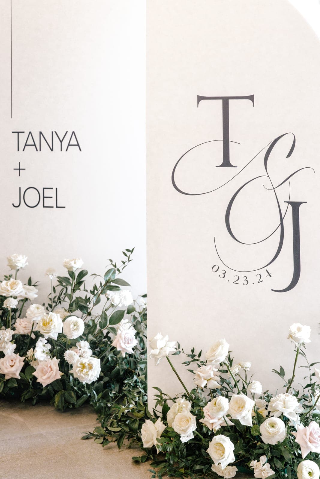 Tanya & Joel at Aria, photo 6